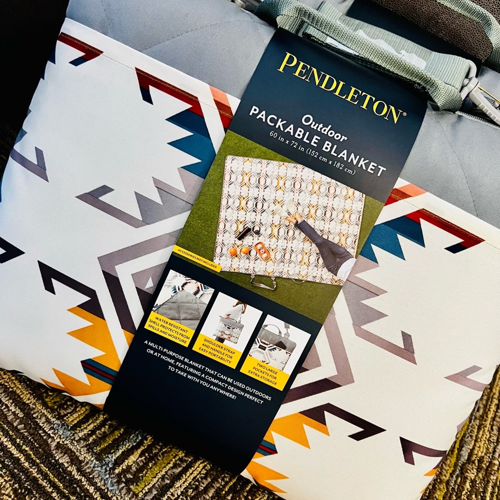 Pendleton Packable Blanket